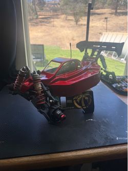 Kyosho MP10e 1/8 buggy