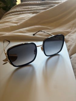 Gucci Black & Gold Oversized Sunglasses