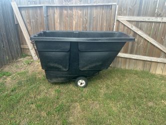 Trash container