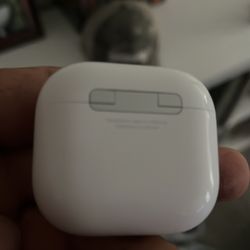 AirPods 4