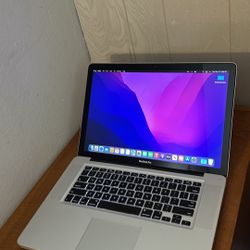 Apple MacBook Pro 15” I7/8GB/256GB SSD $175