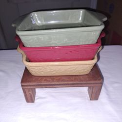 Yellow, red, and green Signature baking dishes with was period 6 inches set of 3.