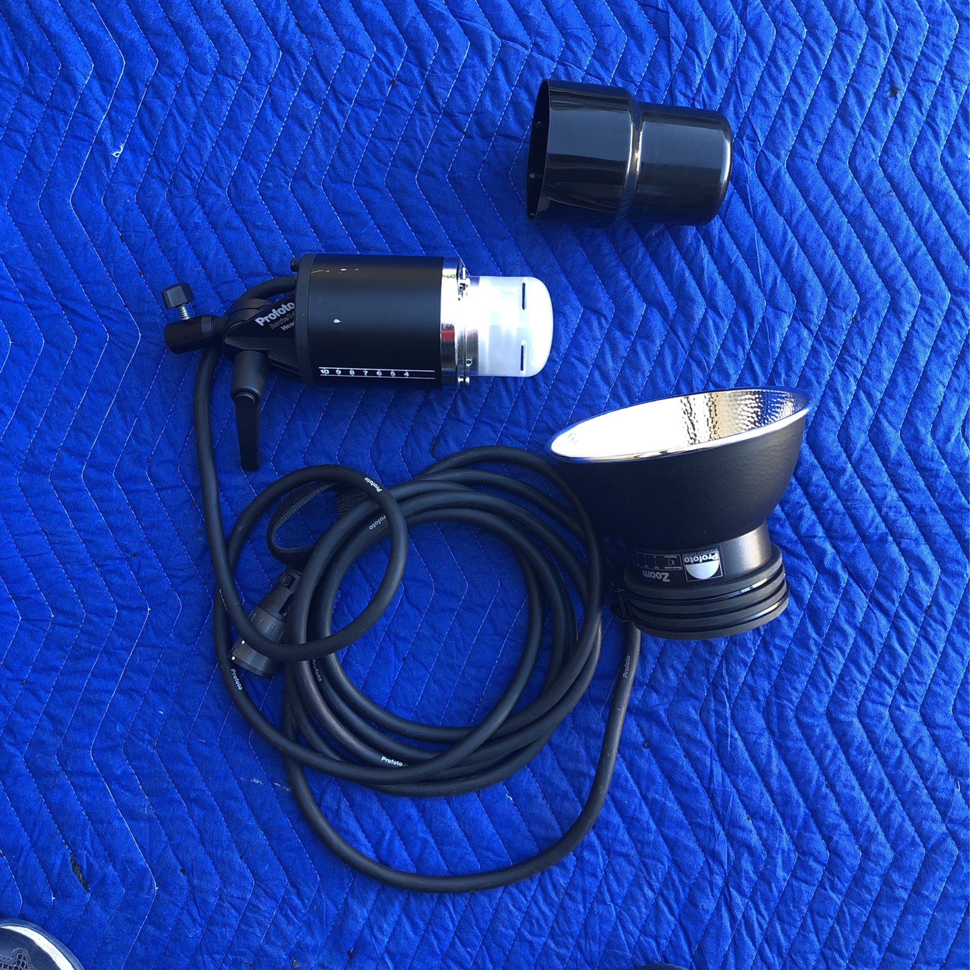 Profoto Acute2 D4 Flash Head With Zoom Reflector