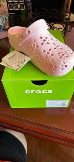 Crocs new size 3