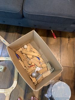 Various Thomas the tank engine tracks 