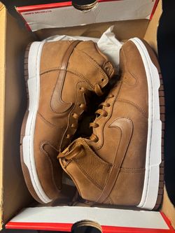 Nike Dunks women’s size 11