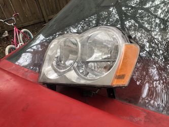 Jeep Cherokee headlight