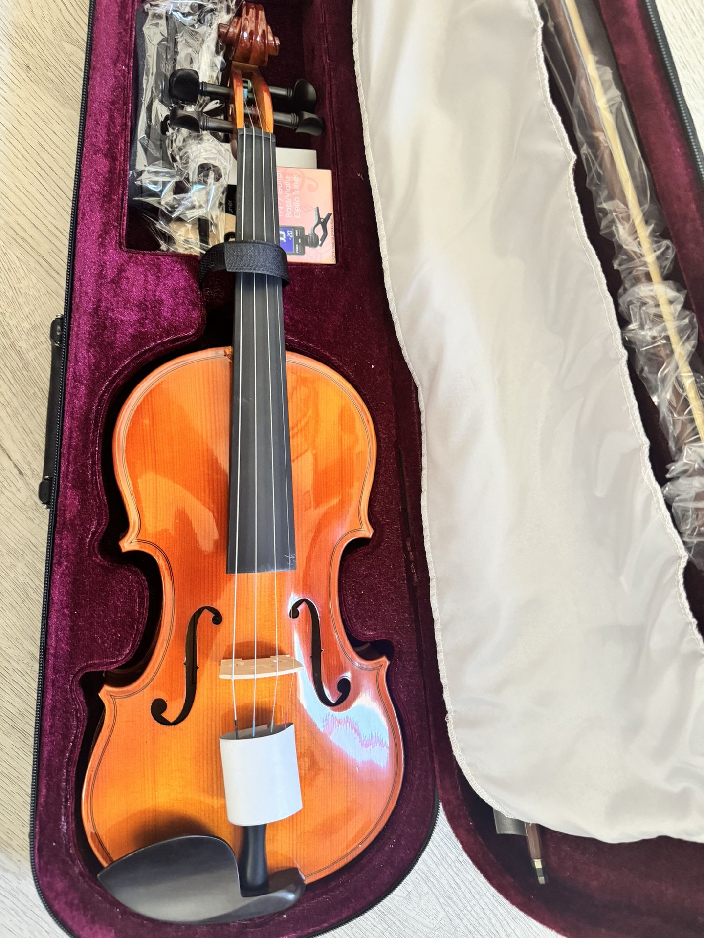 Cecilio violin 