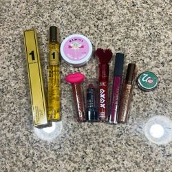 Lipsticks/perfume Bundle 