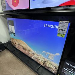 85” Samsung Crystal LED 4K Smart TV (UN85DU8000)