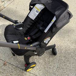 Doona Stroller And Accessories 