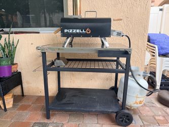 PIZZELLO outdoor pizza oven with table and gas tank