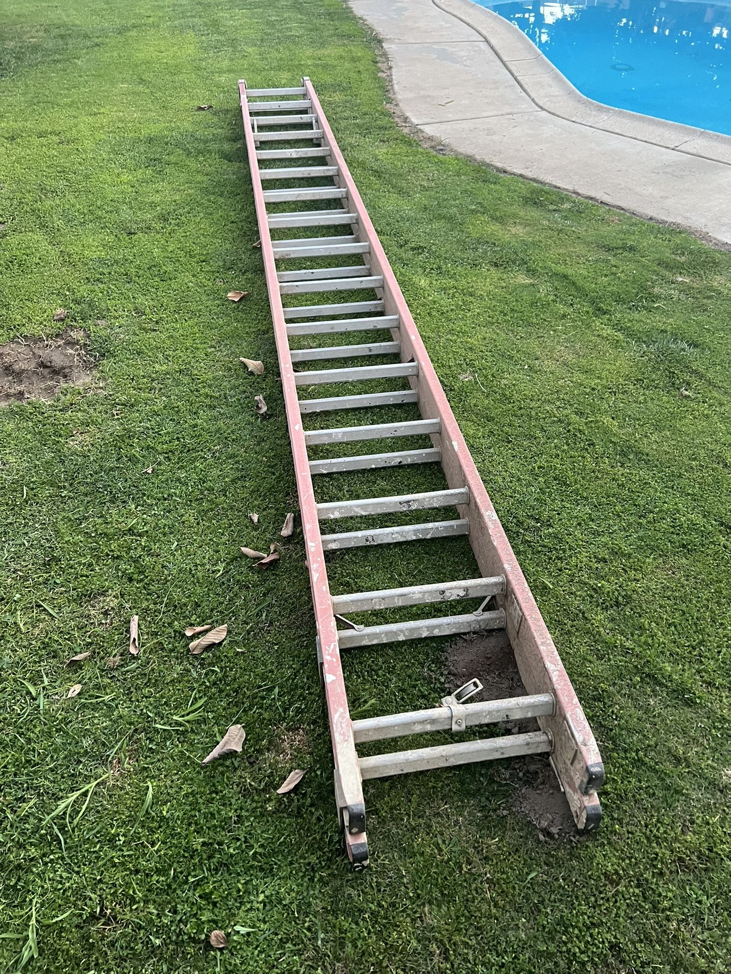 Fiberglass Ladder 32 Foot