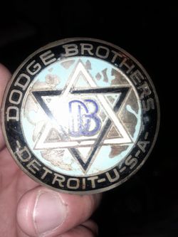 1 Dodge Brothers Detroit USA Enamel Badge Emblem