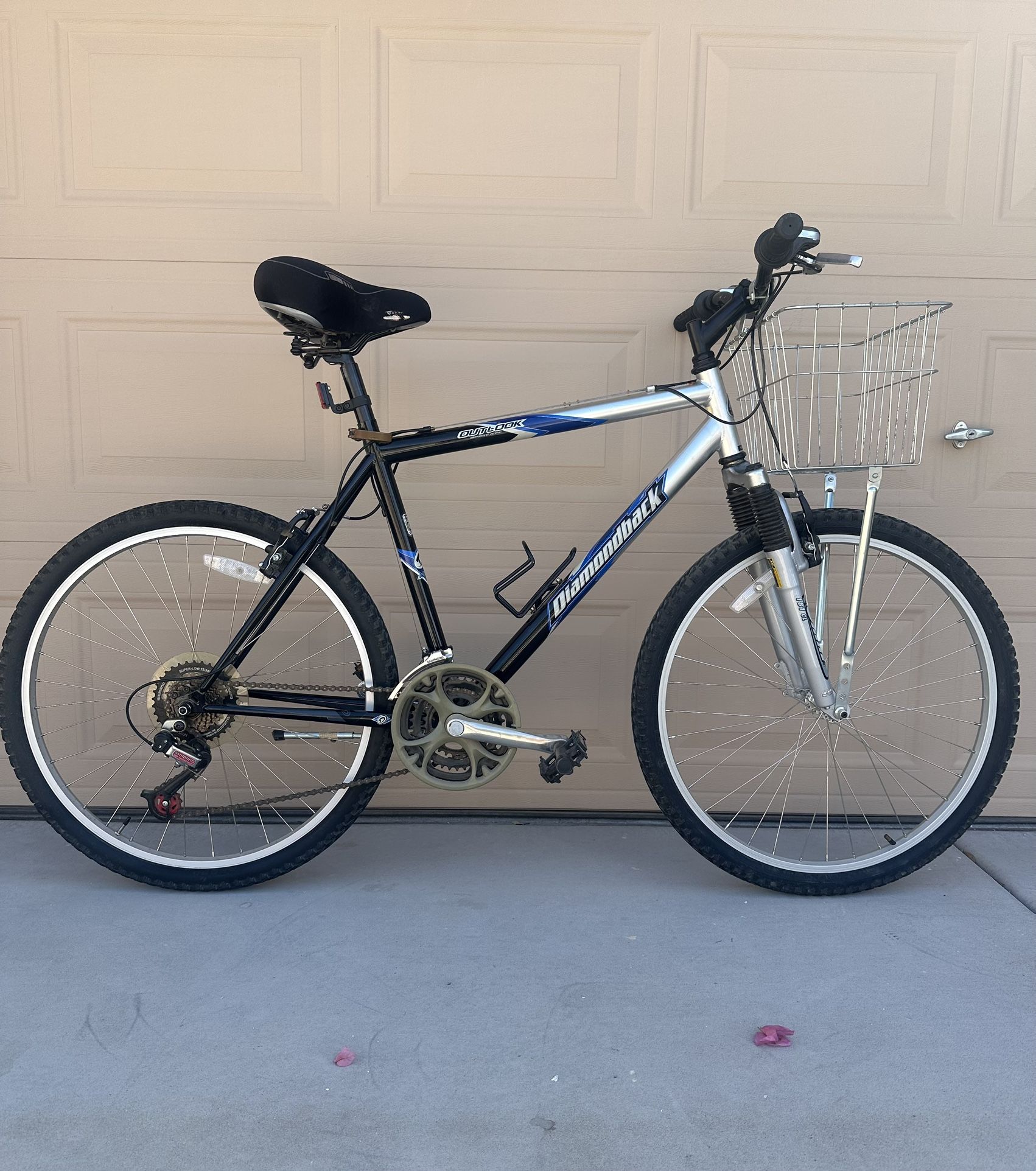 Diamondback Outlook Mountain Bike