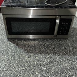 Frigidaire Microwave 
