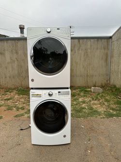 Whirlpool washer and dryer laundry set