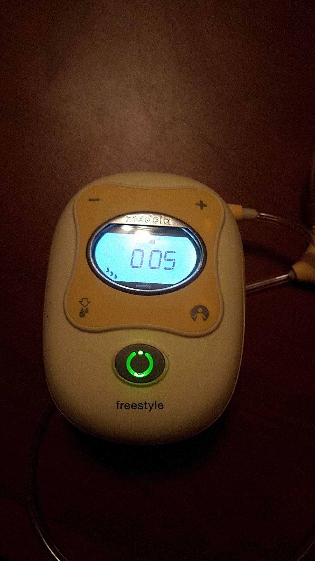 Medela freestyle hands free double breastpump