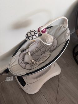 4 moms - with infant insert