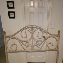 Queen Size Bed complete