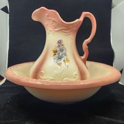 Vintage condition ironestone pitcher and wash basin 