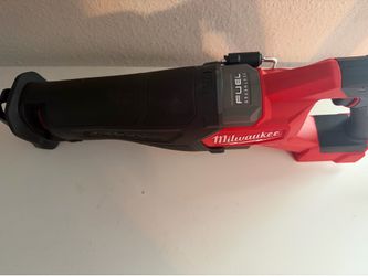 Milwaukee M18 FUEL Sawzall Reciprocating Saw