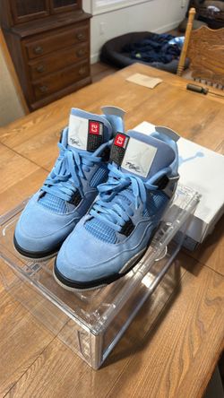 Size 12, Jordan 4 unc