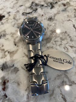Kenneth Cole watch-Brand New
