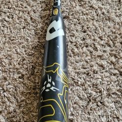 Demarini 33in 30oz Bat