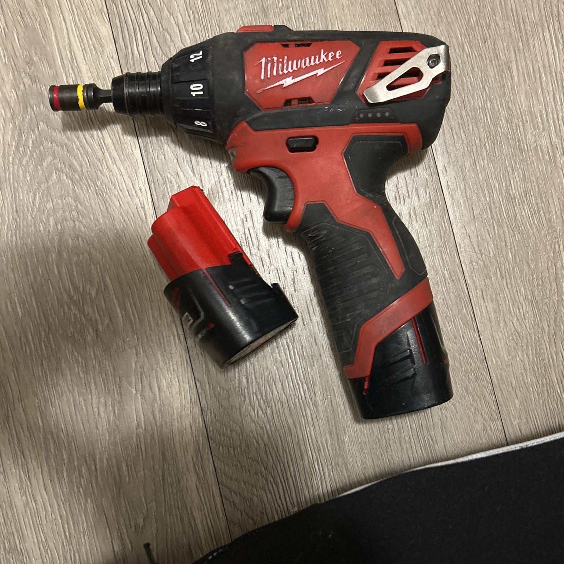 Milwaukee Drill Set And drill Bits