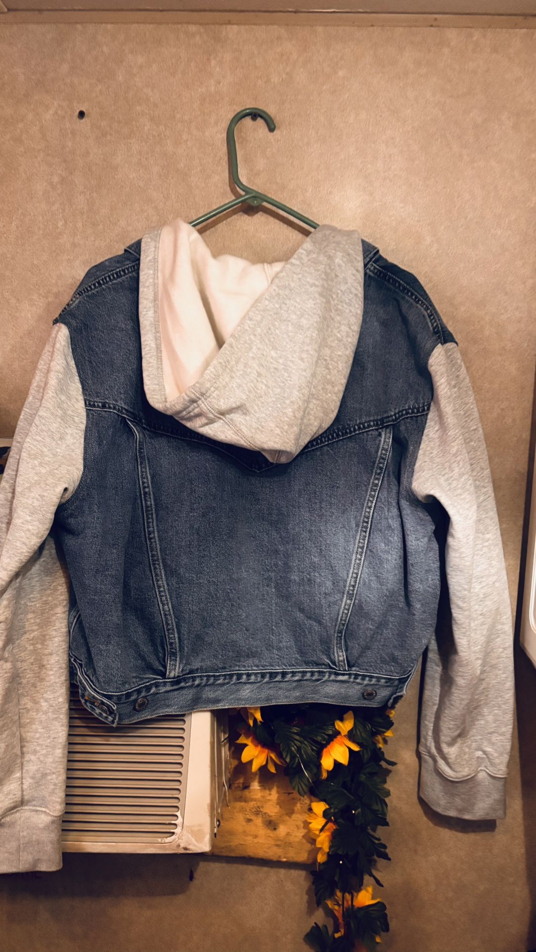 Women’s XL Levi Jacket