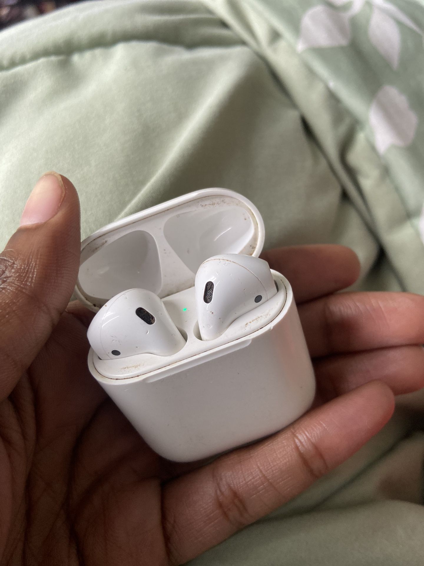Apple AirPods