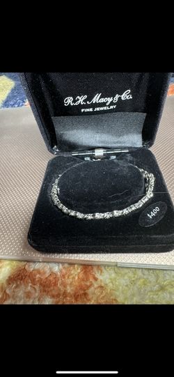 Fine Jewelry (Dimond Bracelet) 