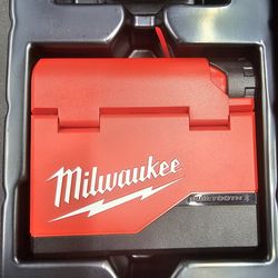 Milwaukee Bluetooth headphones