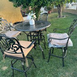 Brand New Patio Outdoor Dining Table Set 