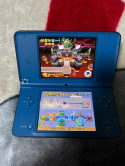 Nintendo DSi XL Blue w/ Charger
