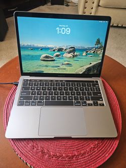 Apple Macbook Pro i5 16gb Ram 500gb SSD Drive 13" Screen 2020
