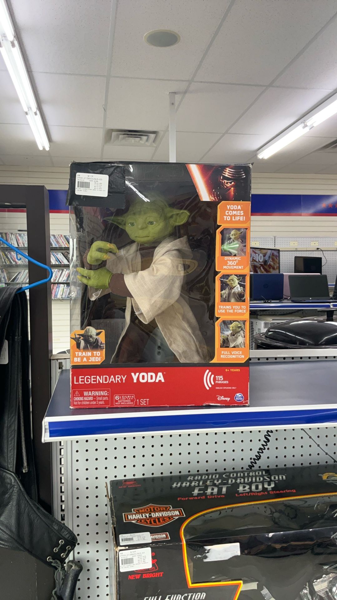 YODA ACTION FIGURE