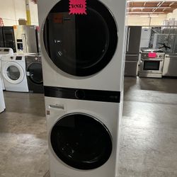 LG white Washtower