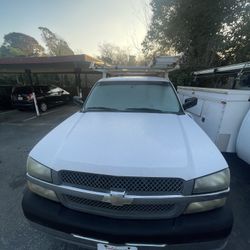 2004 Chevy 2500 Utility Truck 