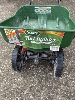 Lawn spreader!!!! Good condition