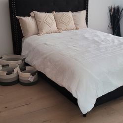 Black Upholstered Queen Bed with Mattress 