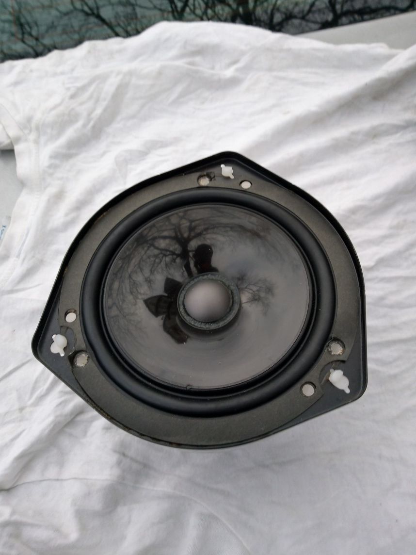 05 acura tl front door speaker