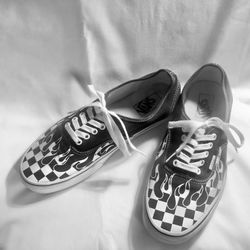 Vans Authentic Classics Checkered Flame Sneakers 