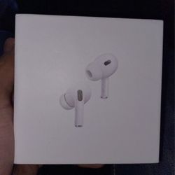 AIRPODS 85$ TWO LEFT