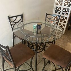 Dinning Table For 4 Includes 4 Chairs