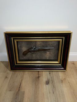 Framed British Flintlock 18th-Century Shadow Box Decor – Denix 1196/G Display