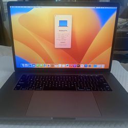 2017 MAC BOOK PRO 16” EXCELLENT-