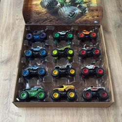 Monster Jam - 12 Trucks 