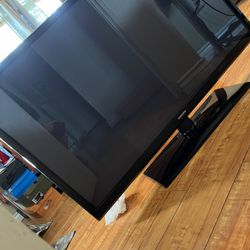 Samsung Tv 43”  F4500